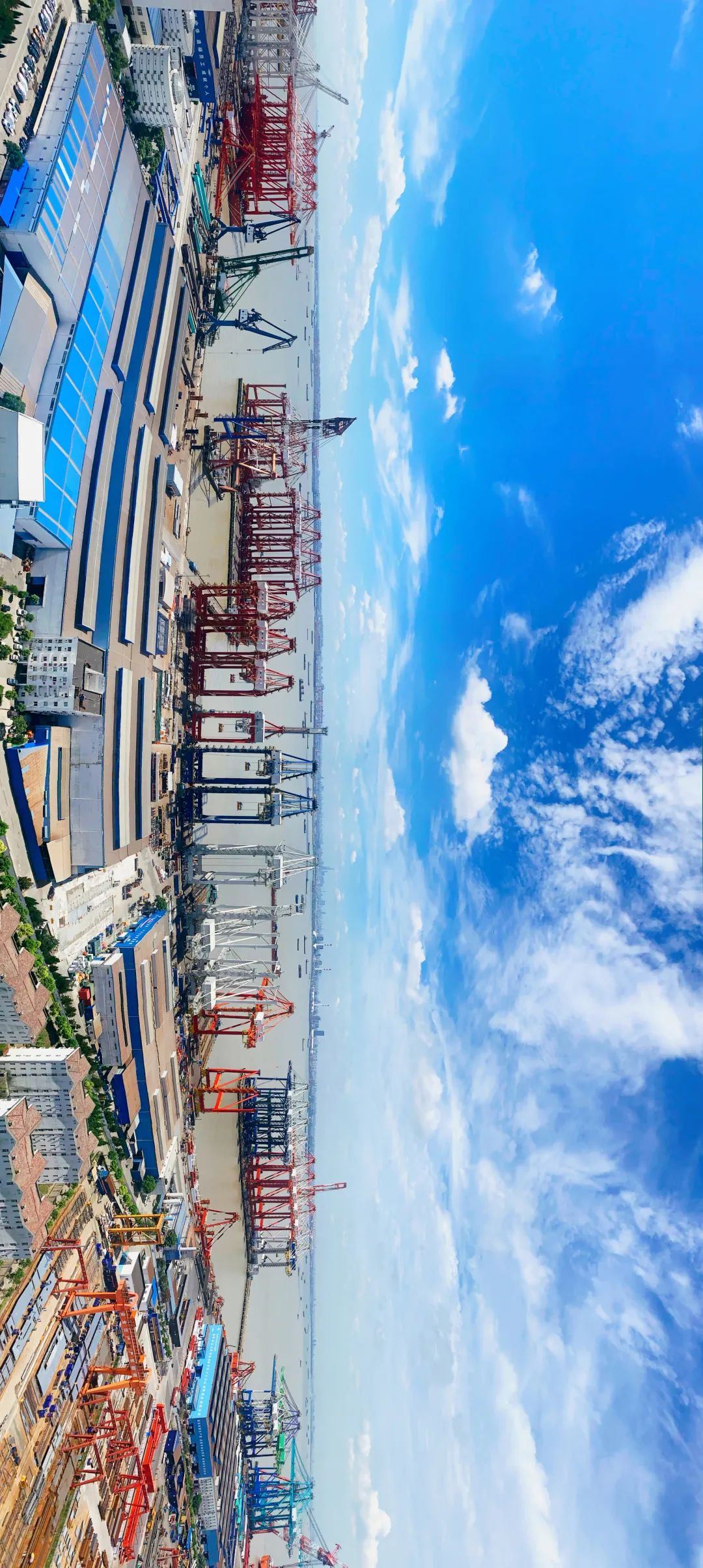 钦州港自动化码头岸桥设备制造如火如荼